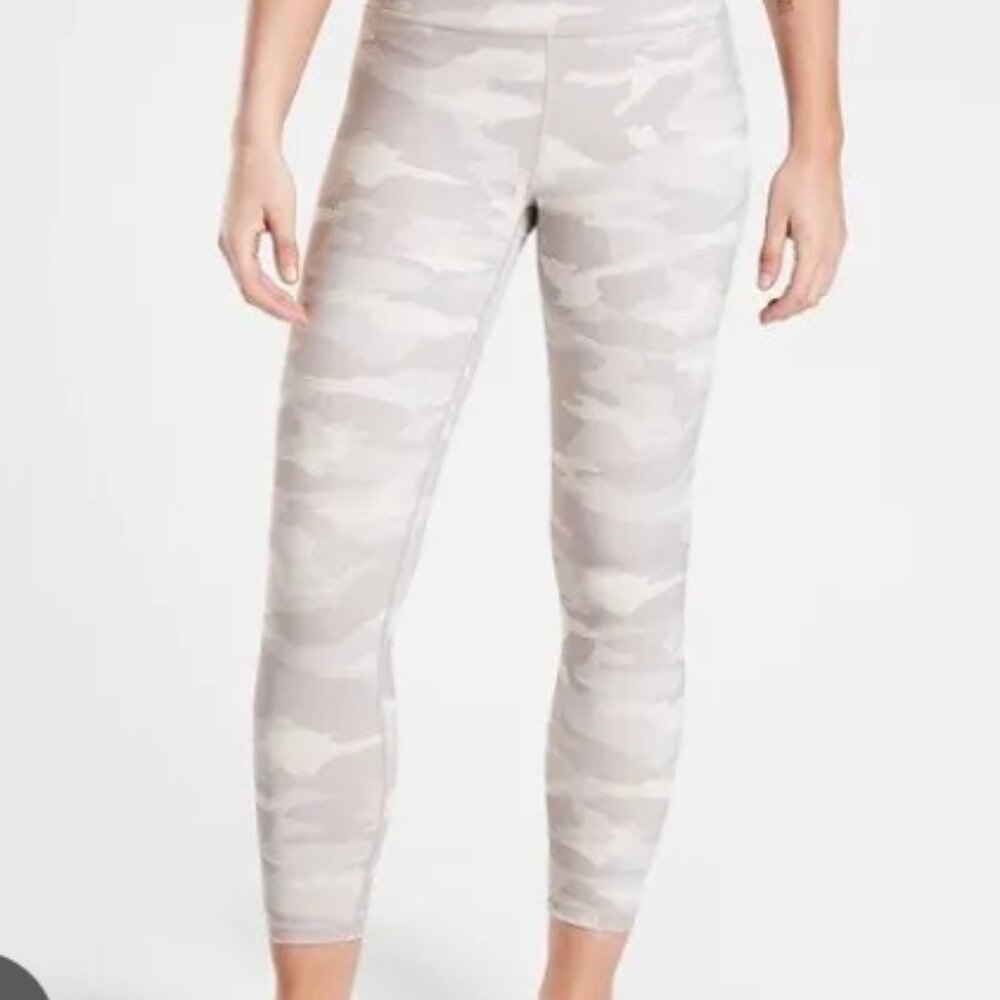 Athleta Elation Taupe Camo 7/8 Leggings sz M